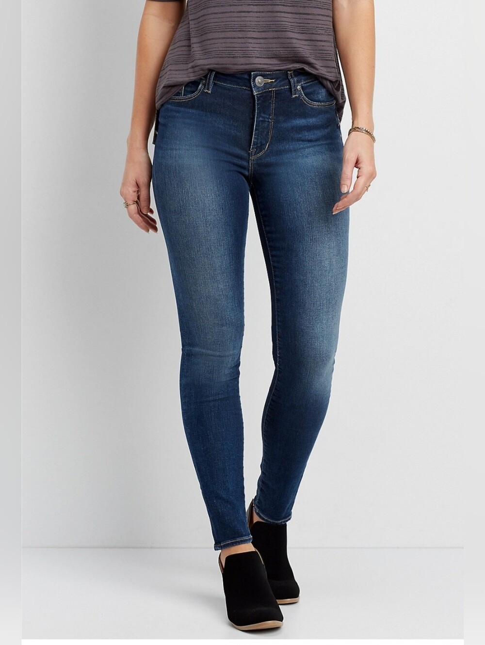 Silver Jeans Co.® Bleecker jegging women's size 29 inseam 29" rise 9½" jeans.